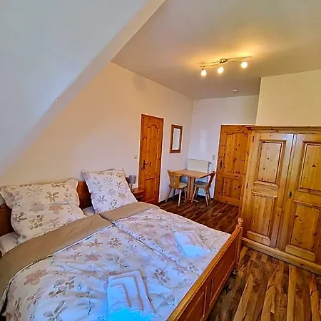 Aurichs Apart Otel 3*